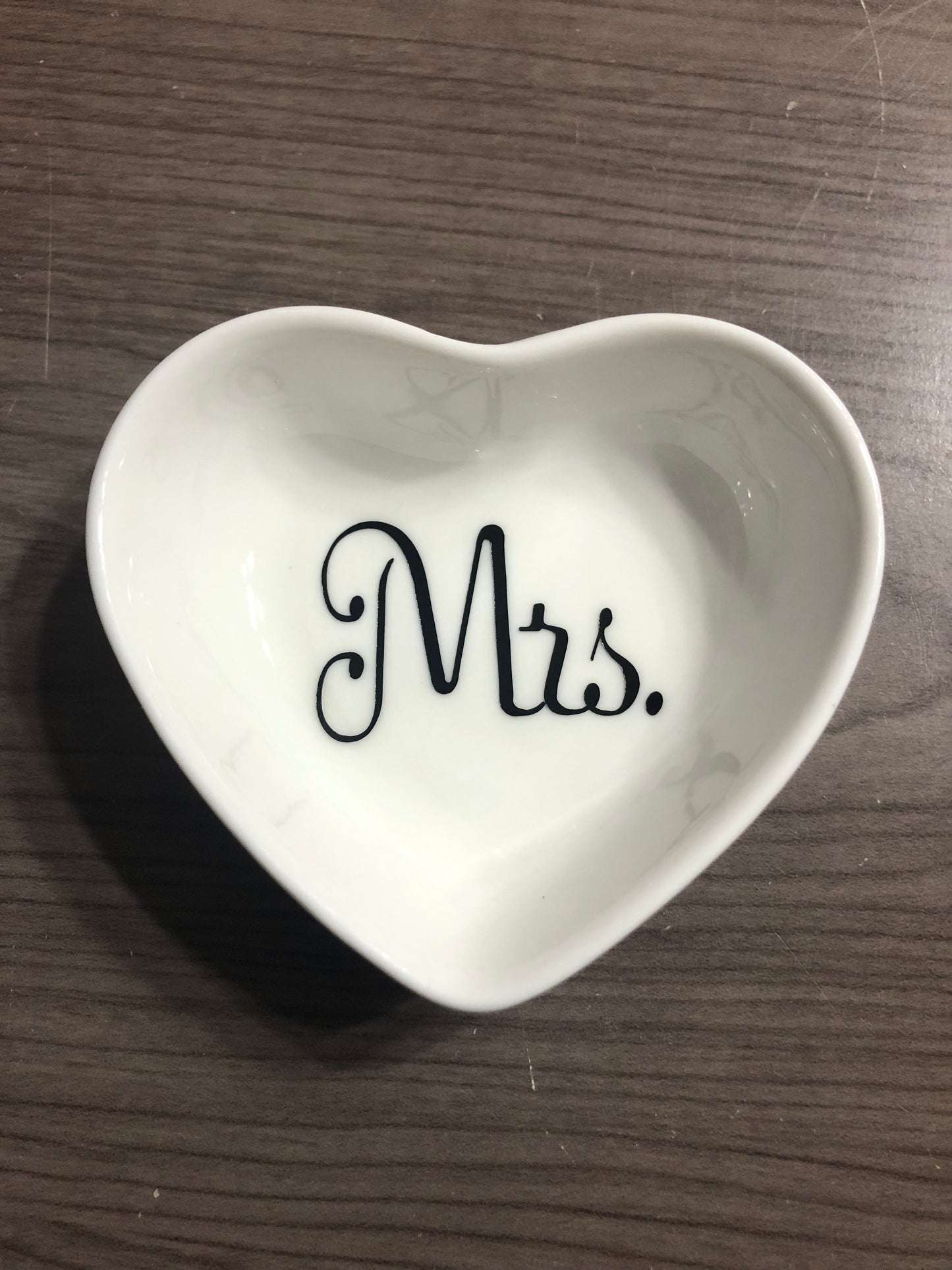 Custom Ring Dishes!! Heart Shaped!! Vinyl Decals Inside the Dish!! Personalize Everything With Your Monogram!! Wedding!! Multiple Colors!!